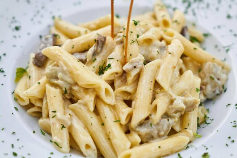 Creamy pasta in a bowl